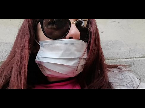 ❤️ Nicoletta analipiza kisasi kwa jirani yake na kukojoa kwenye karakana yake (Karantini Maalum ya Covid19 ya Italia) ☑
