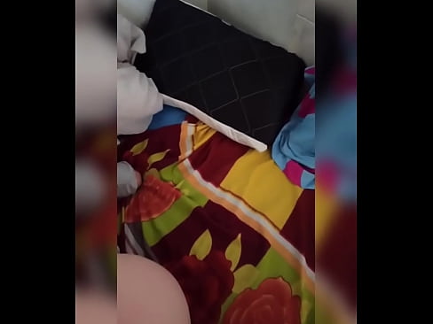 ❤️ Mwenzangu anakaa peke yake nyumbani kwa sababu mume wake anaenda likizo na mimi huchukua nafasi hiyo kumlamba na kumjaza maziwa. ☑